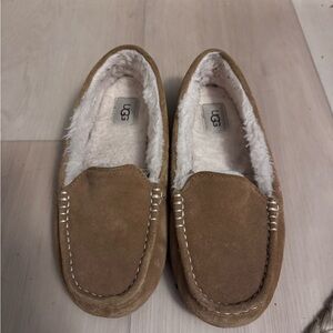 UGG Tan Suede Loafers GUC